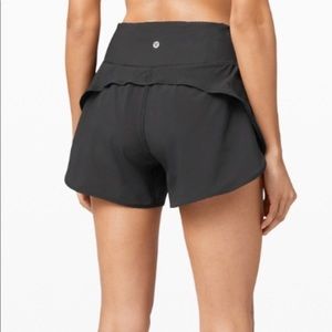 Lululemon Run Off Route short 4” high rise